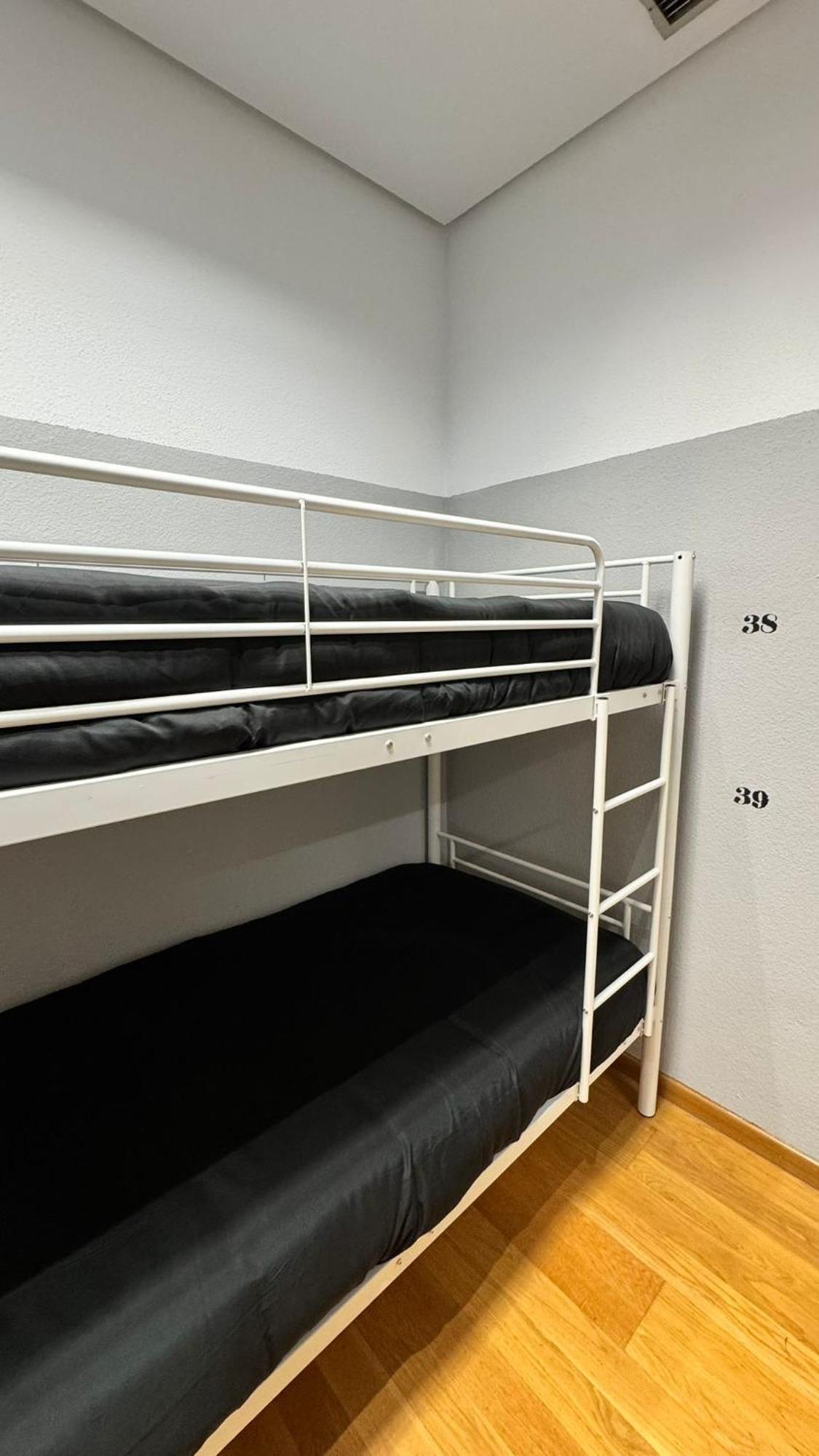 Hostel Puerta Del Angel Madrid Exteriér fotografie
