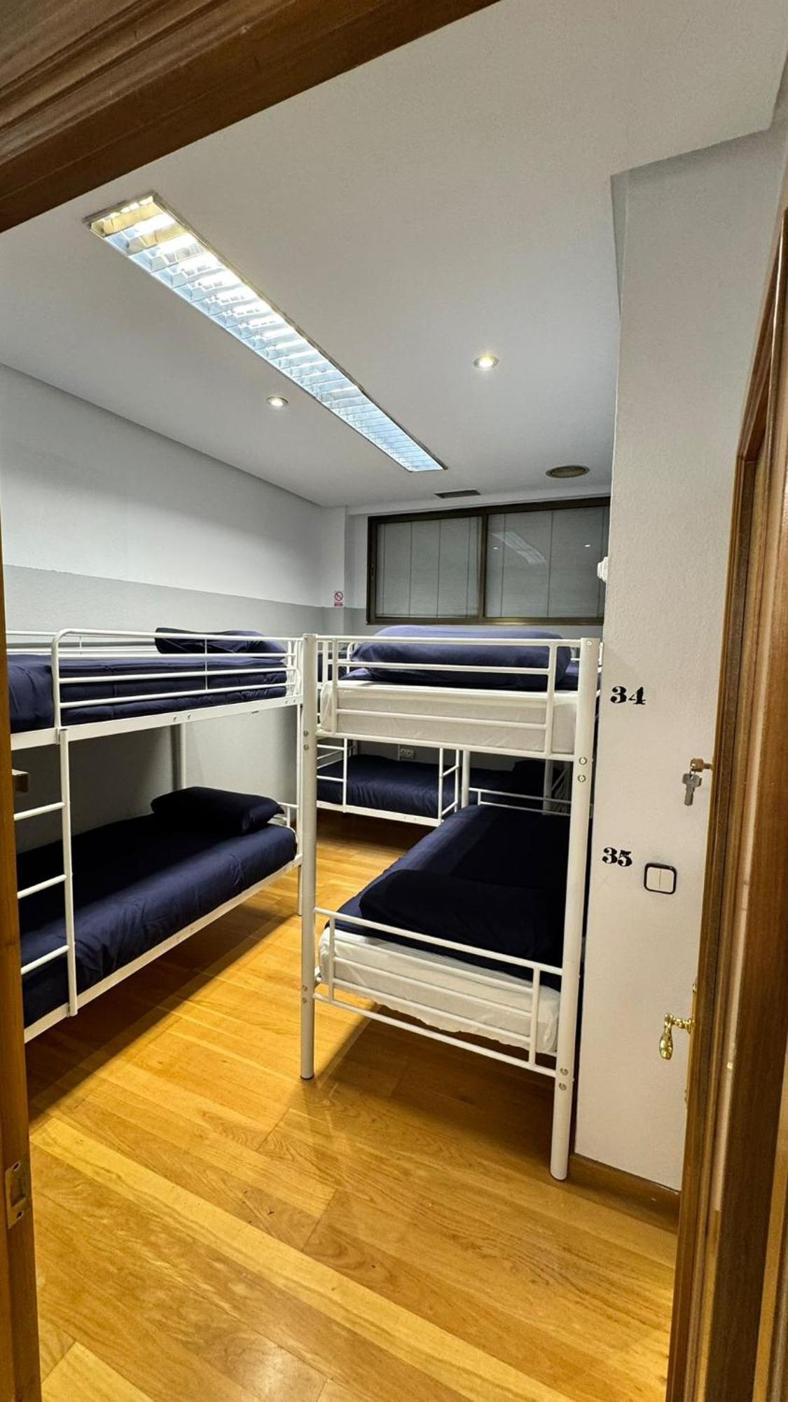 Hostel Puerta Del Angel Madrid Exteriér fotografie