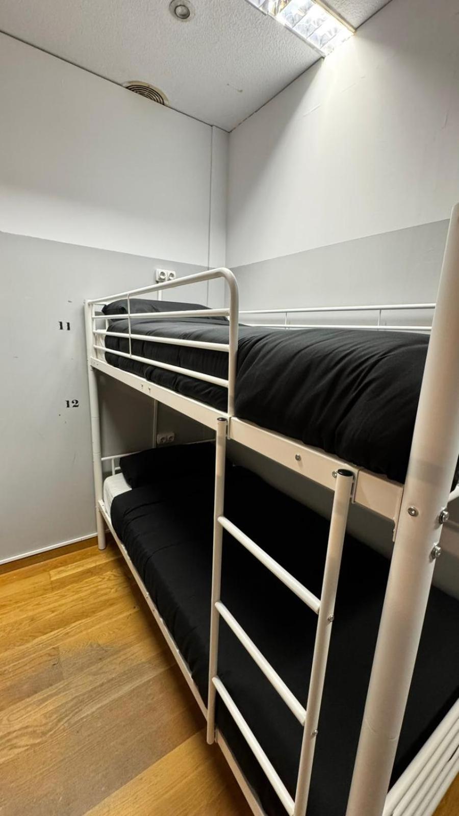 Hostel Puerta Del Angel Madrid Exteriér fotografie