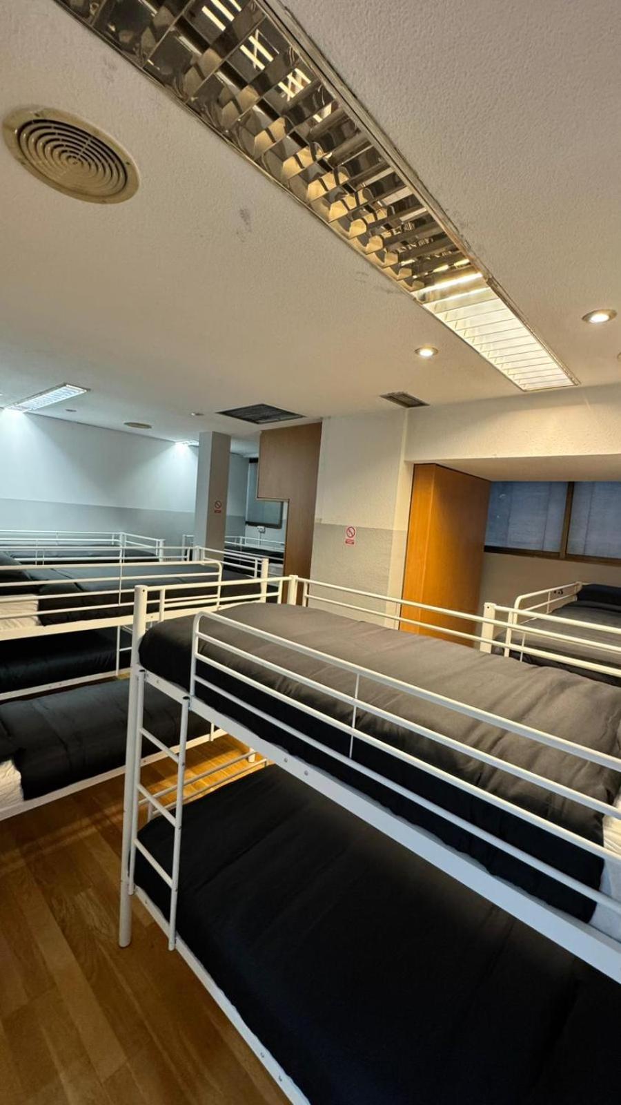 Hostel Puerta Del Angel Madrid Exteriér fotografie