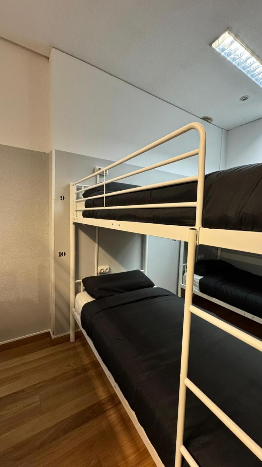 Hostel Puerta Del Angel Madrid Exteriér fotografie