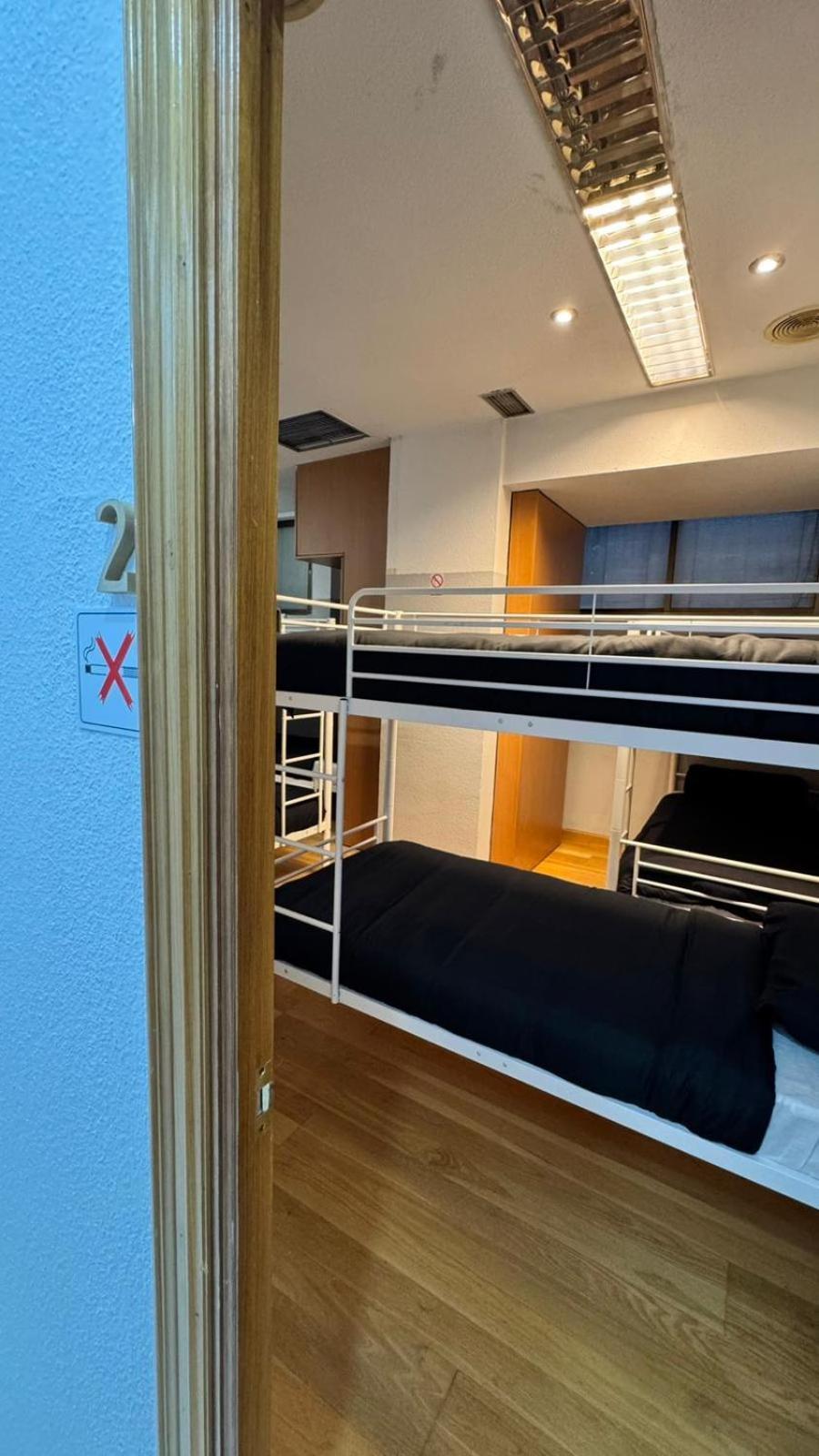 Hostel Puerta Del Angel Madrid Exteriér fotografie