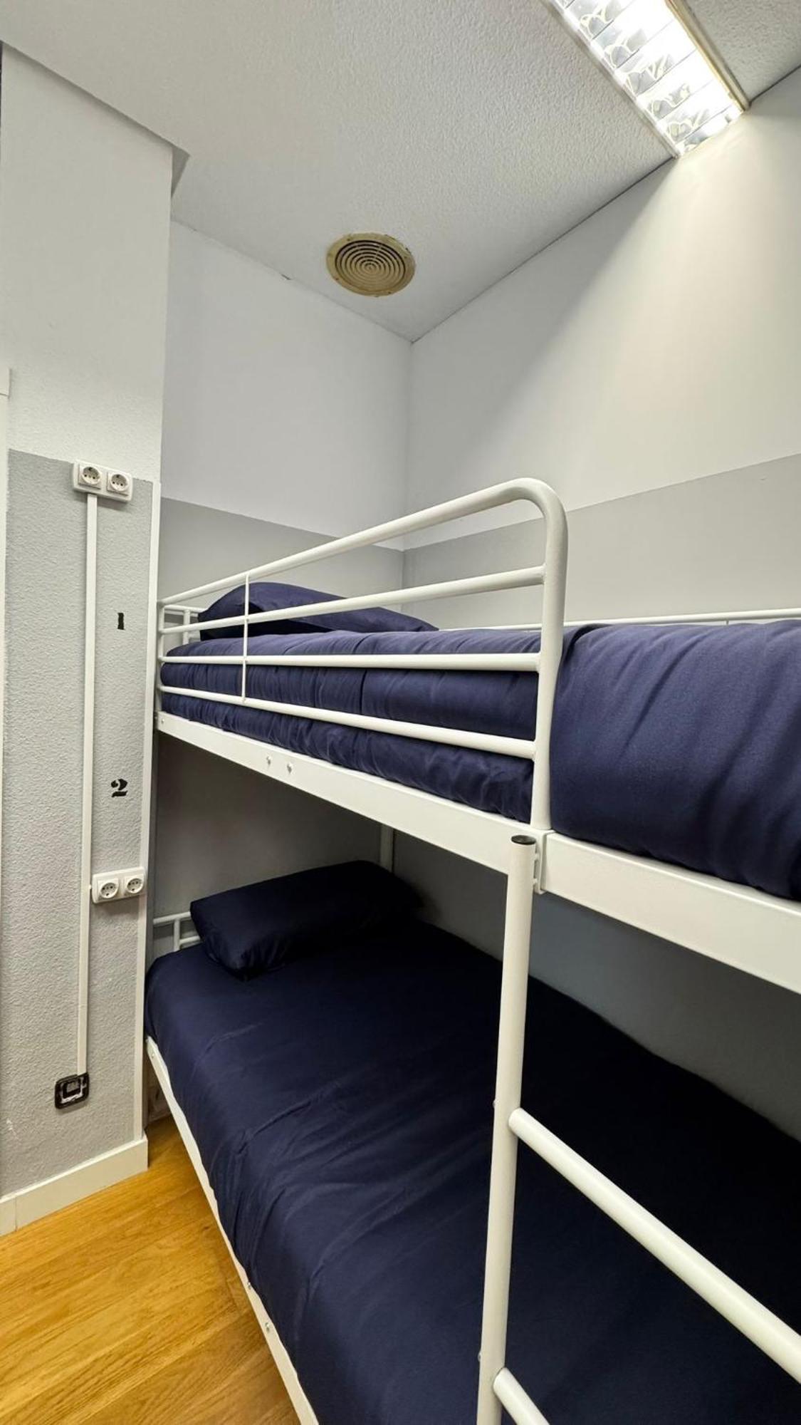 Hostel Puerta Del Angel Madrid Exteriér fotografie
